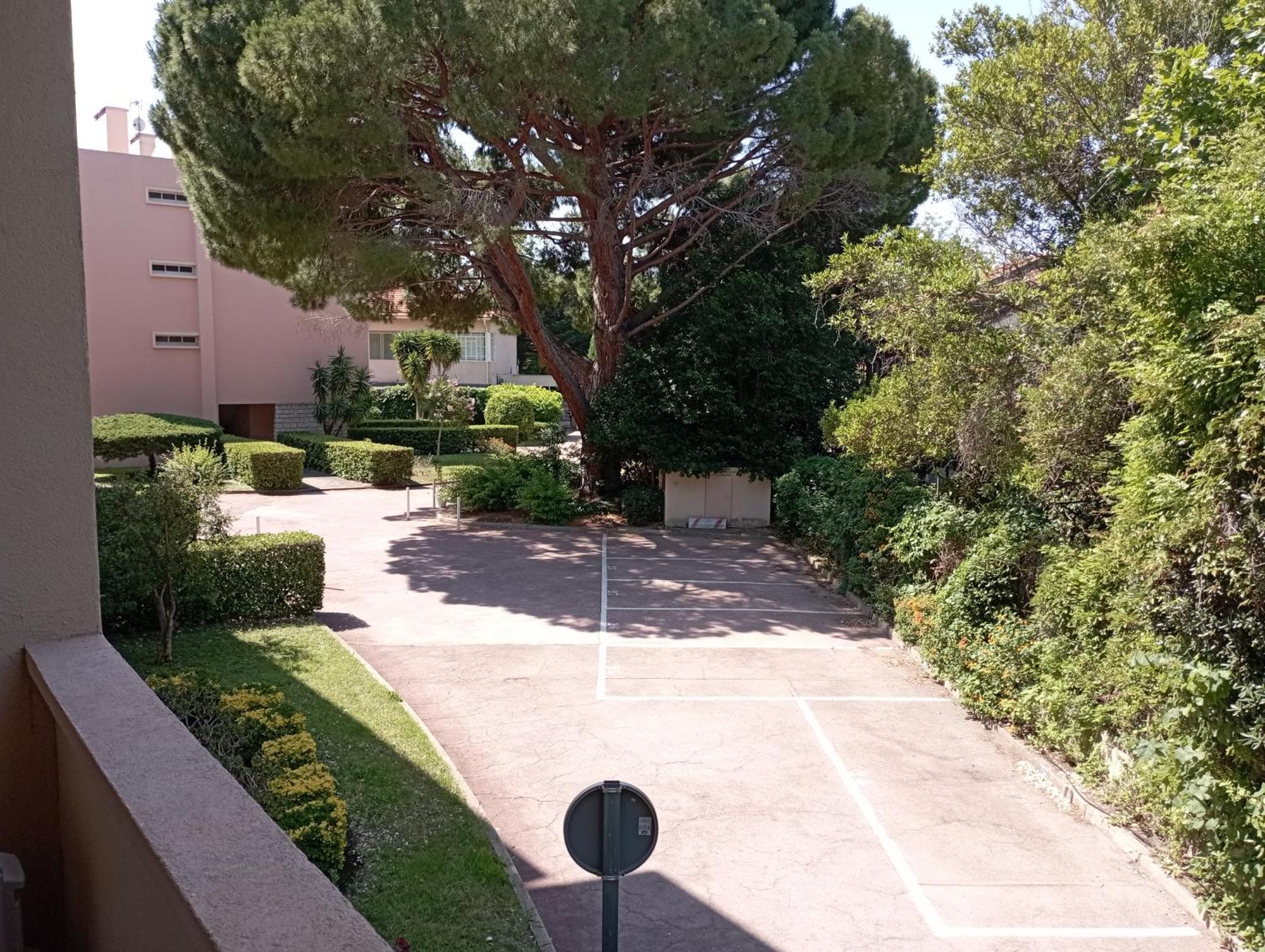 Bel Appartement Bord De Mer A St Cyr Sur Mer سا سيرْ سور مير المظهر الخارجي الصورة